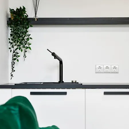 Loftas Smaragdas * Паланга