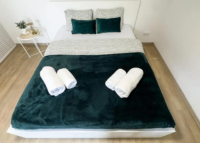 Loftas Smaragdas Apartment *